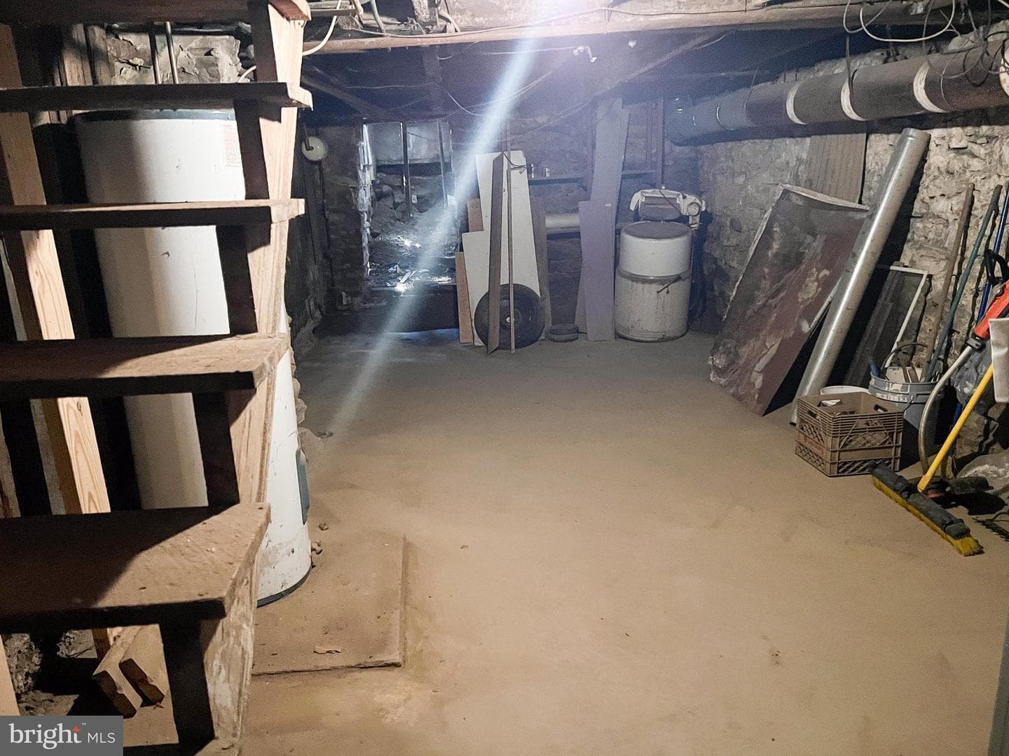 141 Third Street W photo 25