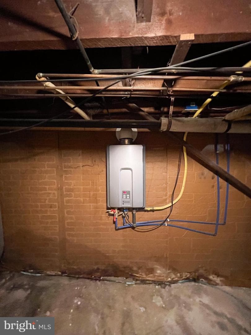 512 Electric Avenue photo 27