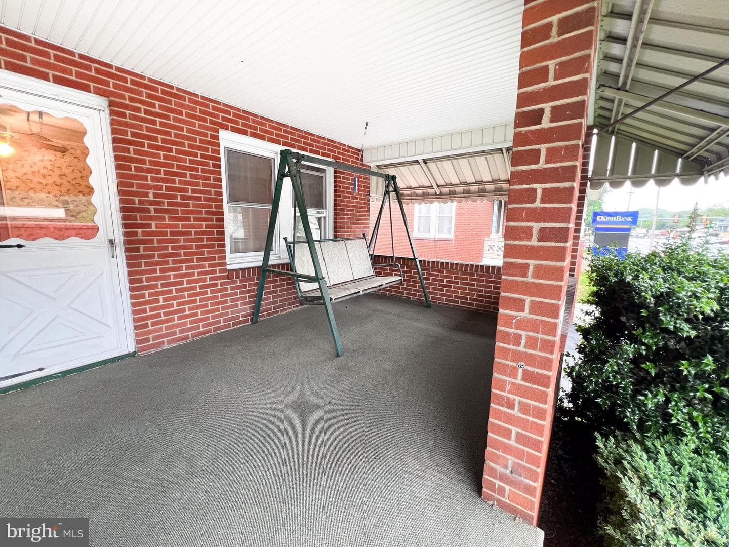 512 Electric Avenue photo 34