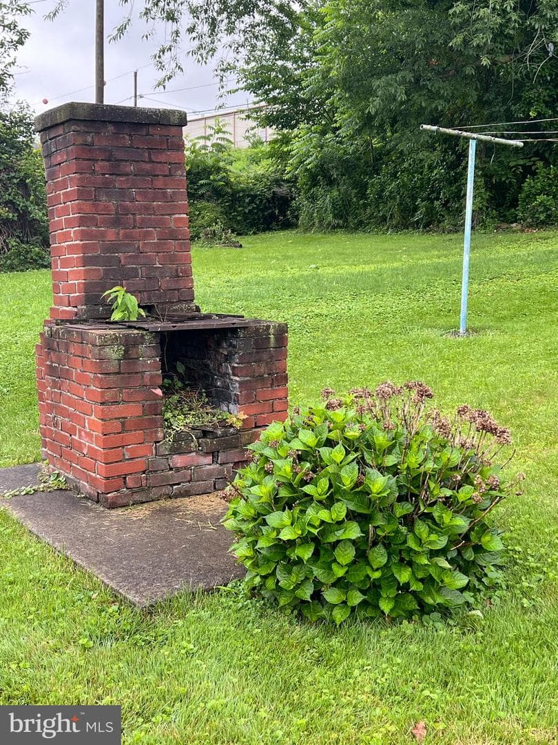 512 Electric Avenue photo 38