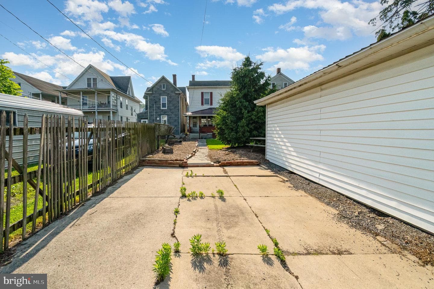 118 Shaw Avenue photo 36