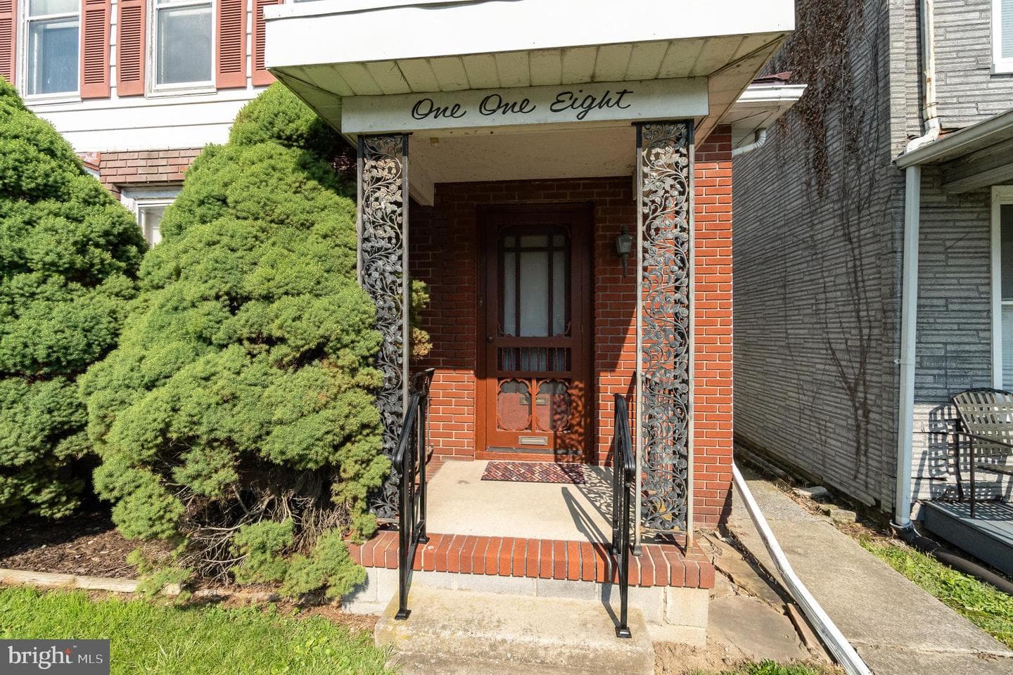118 Shaw Avenue photo 4