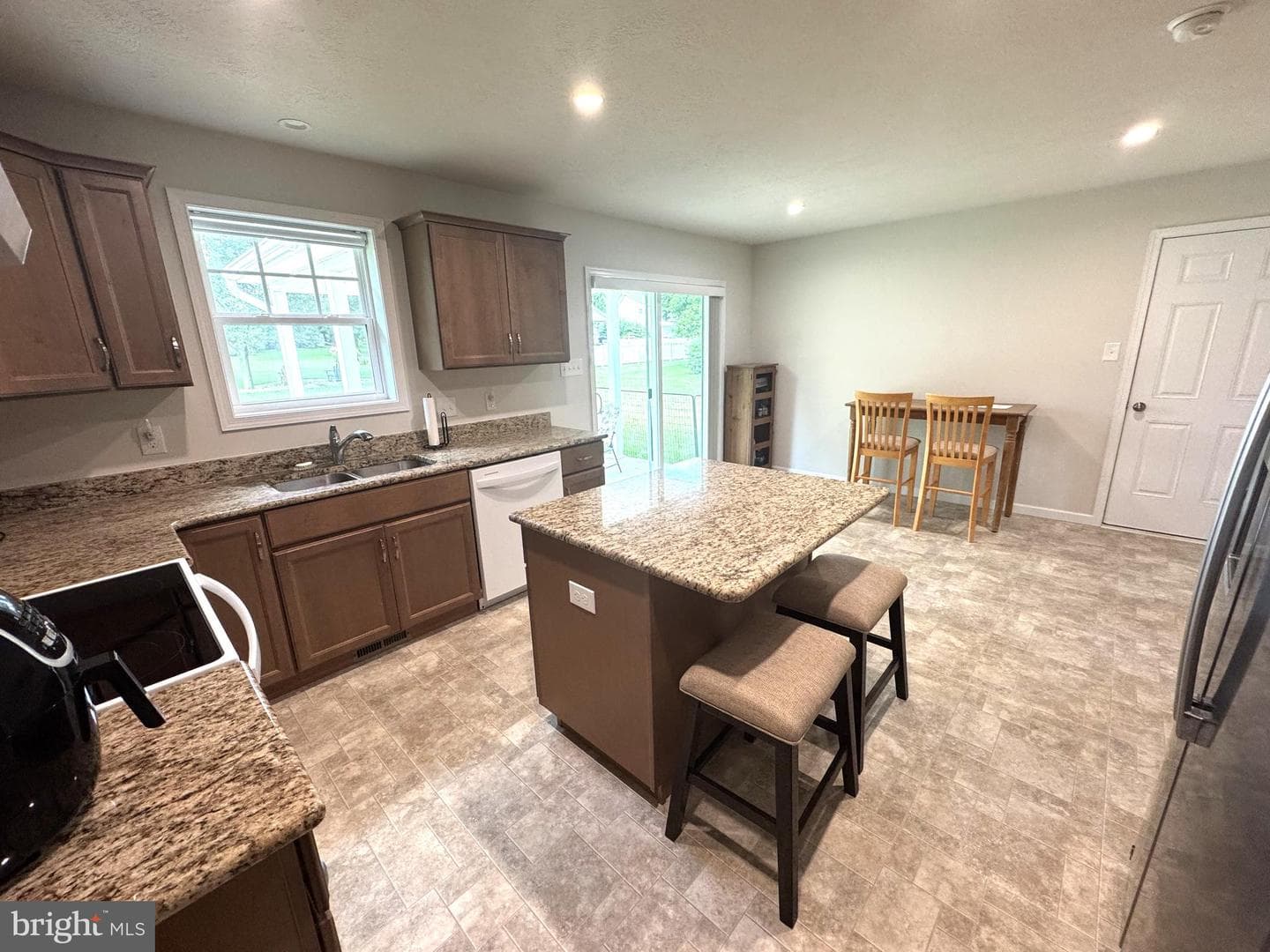 65 Hillside Dr photo 9