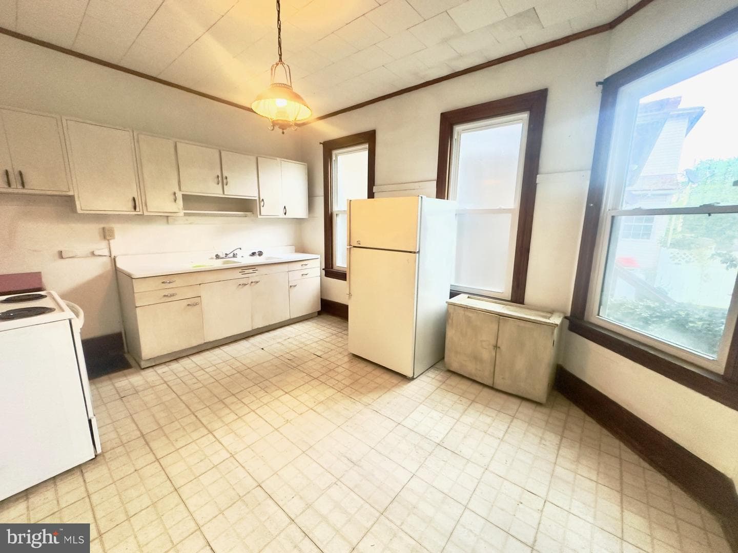 154 Walnut Street photo 19