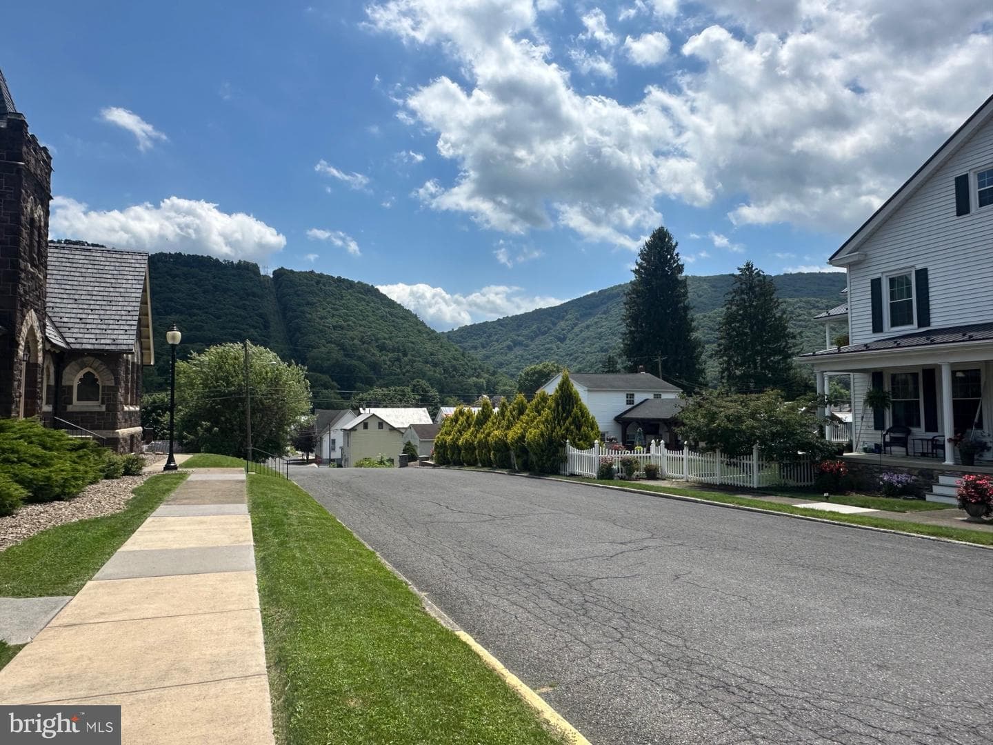 154 Walnut Street photo 30