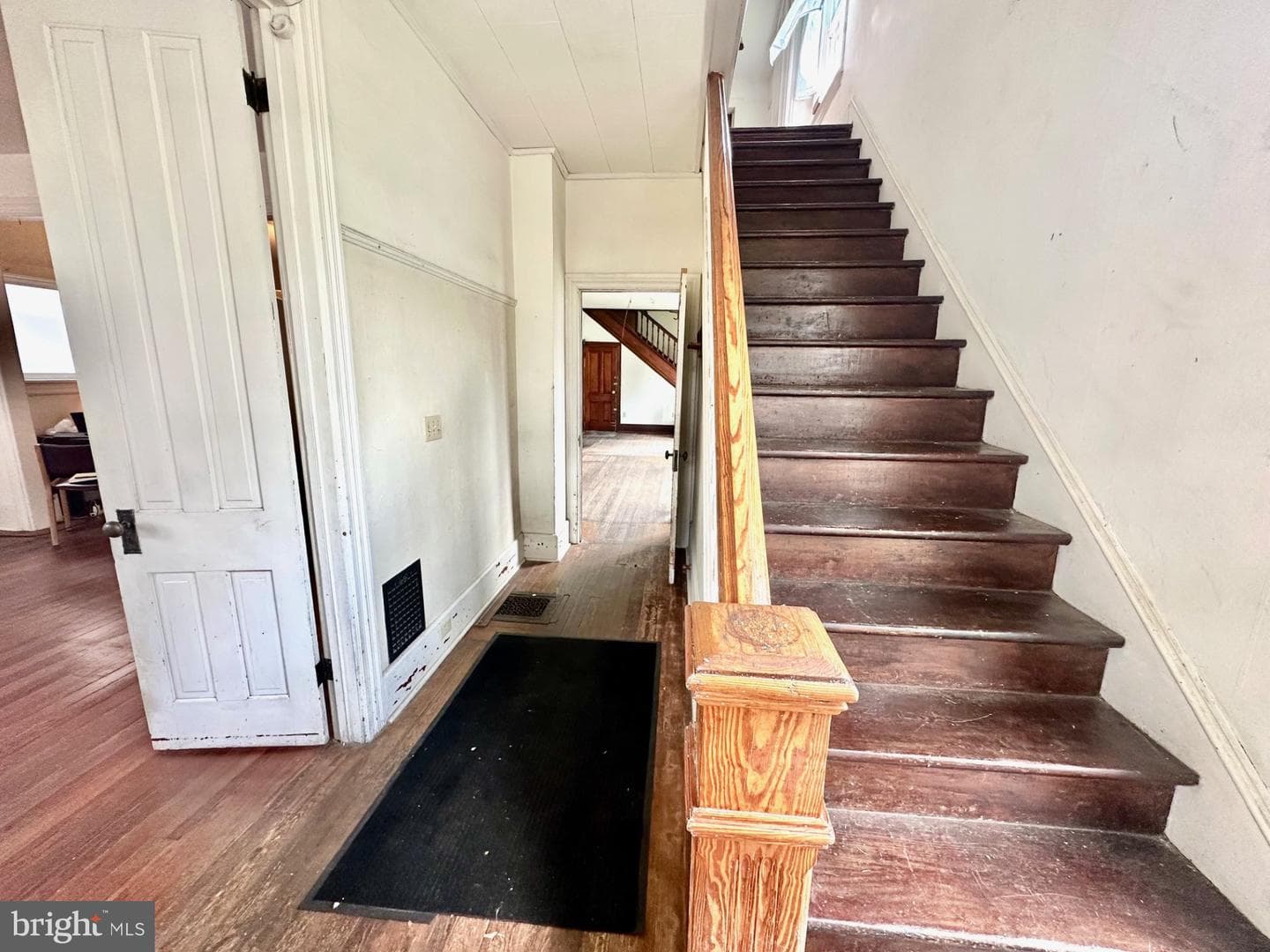 154 Walnut Street photo 5