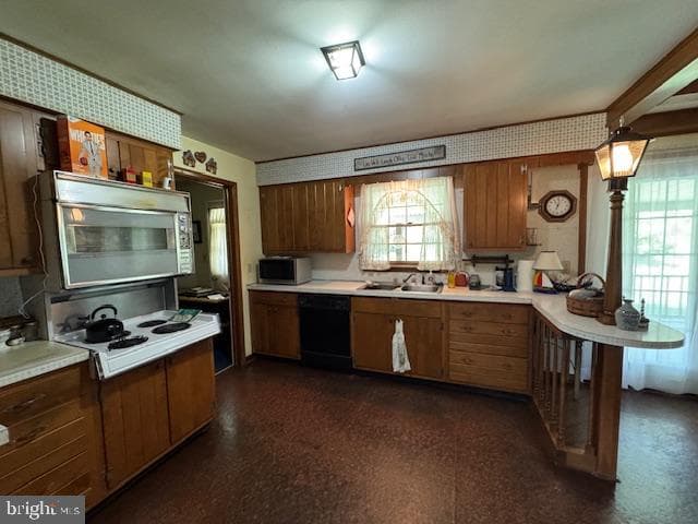 360 Holiday Lane photo 16