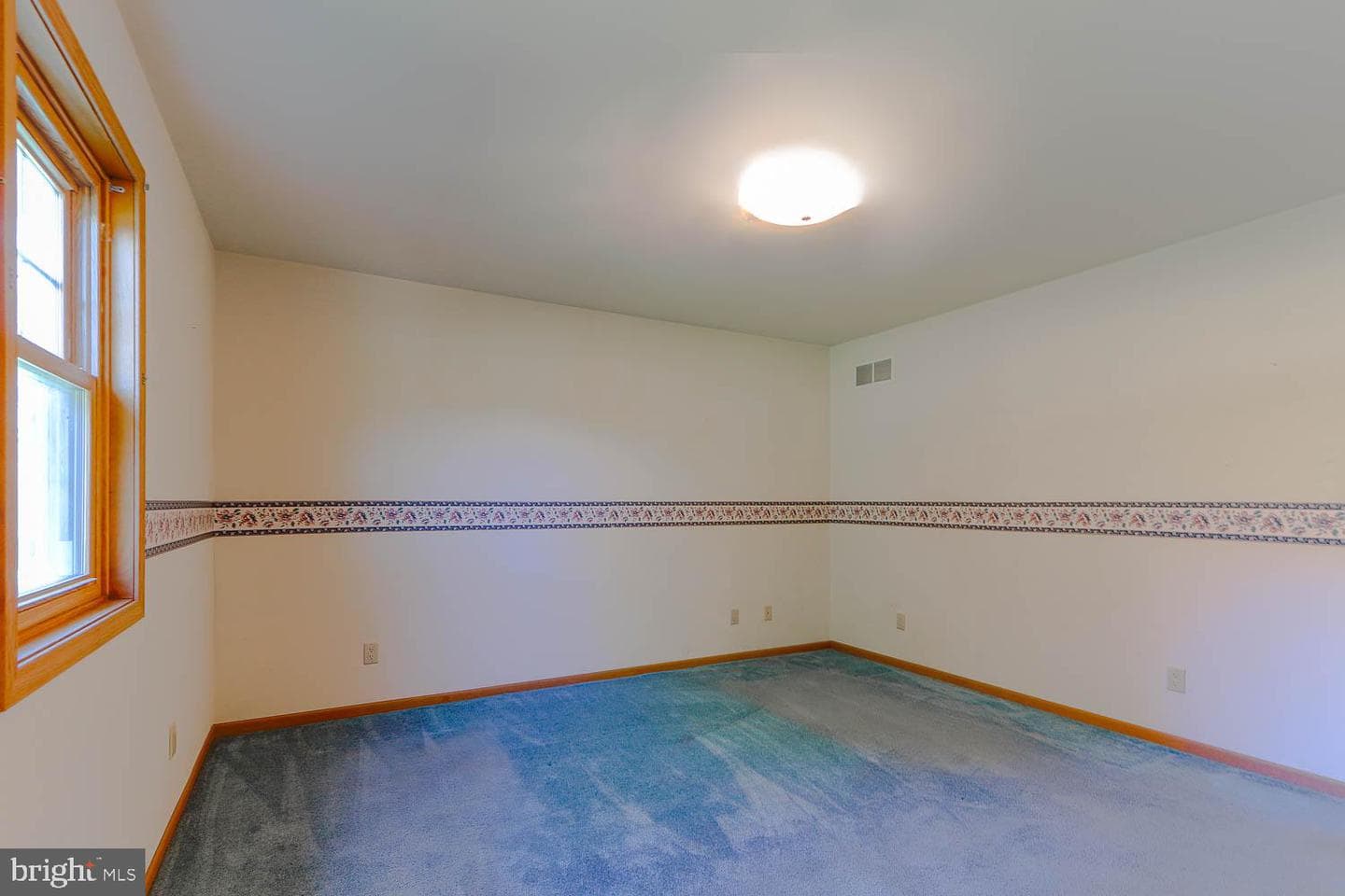 10 Flatland Road photo 31