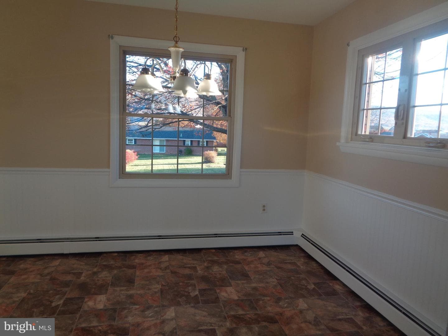328 Trella Street photo 8