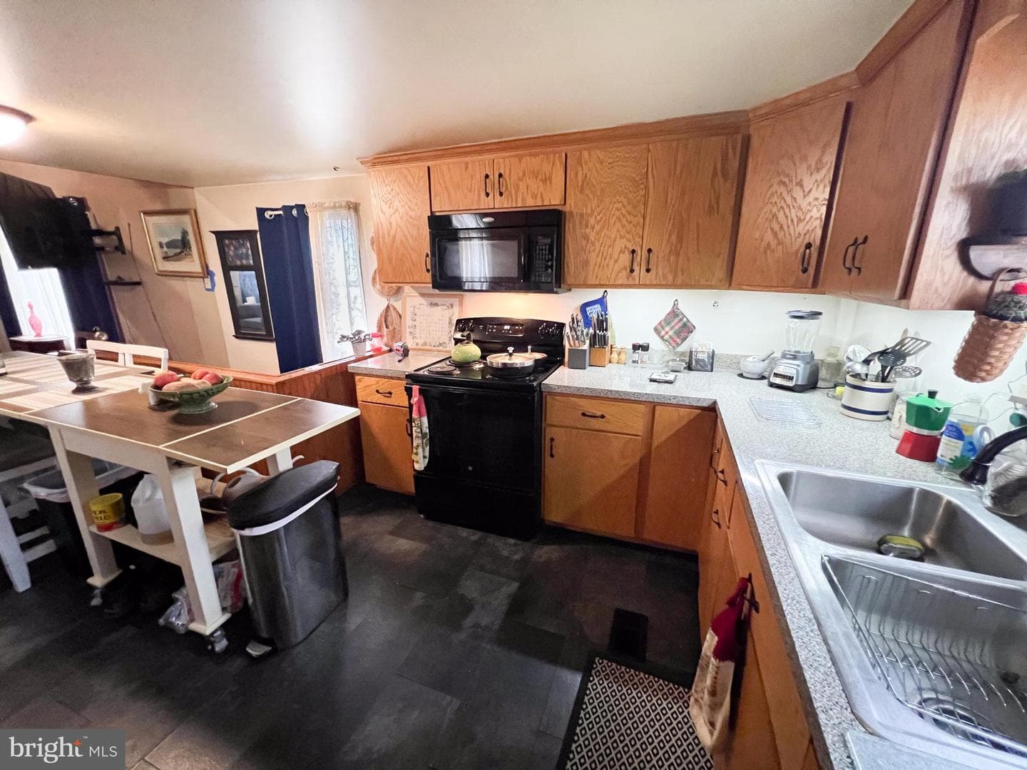 525 Highland Ave photo 20