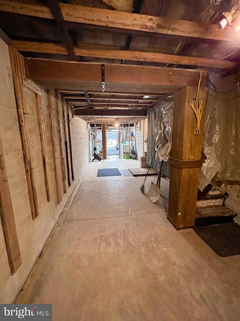 525 Highland Ave photo 28