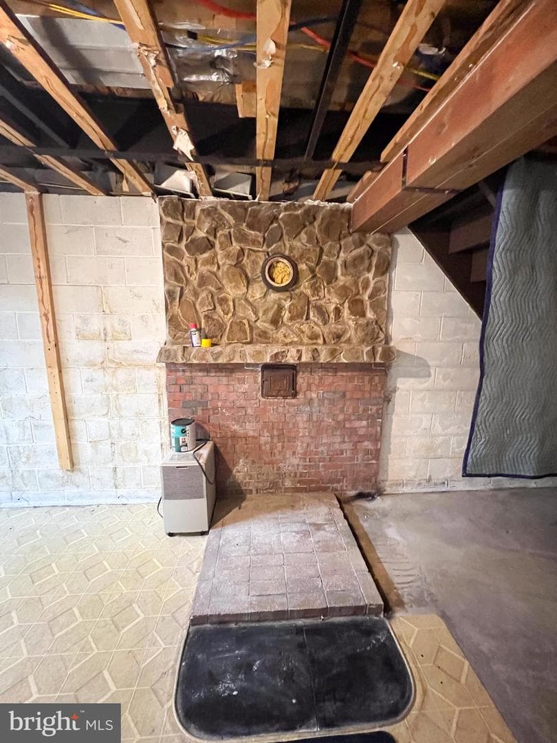 525 Highland Ave photo 30