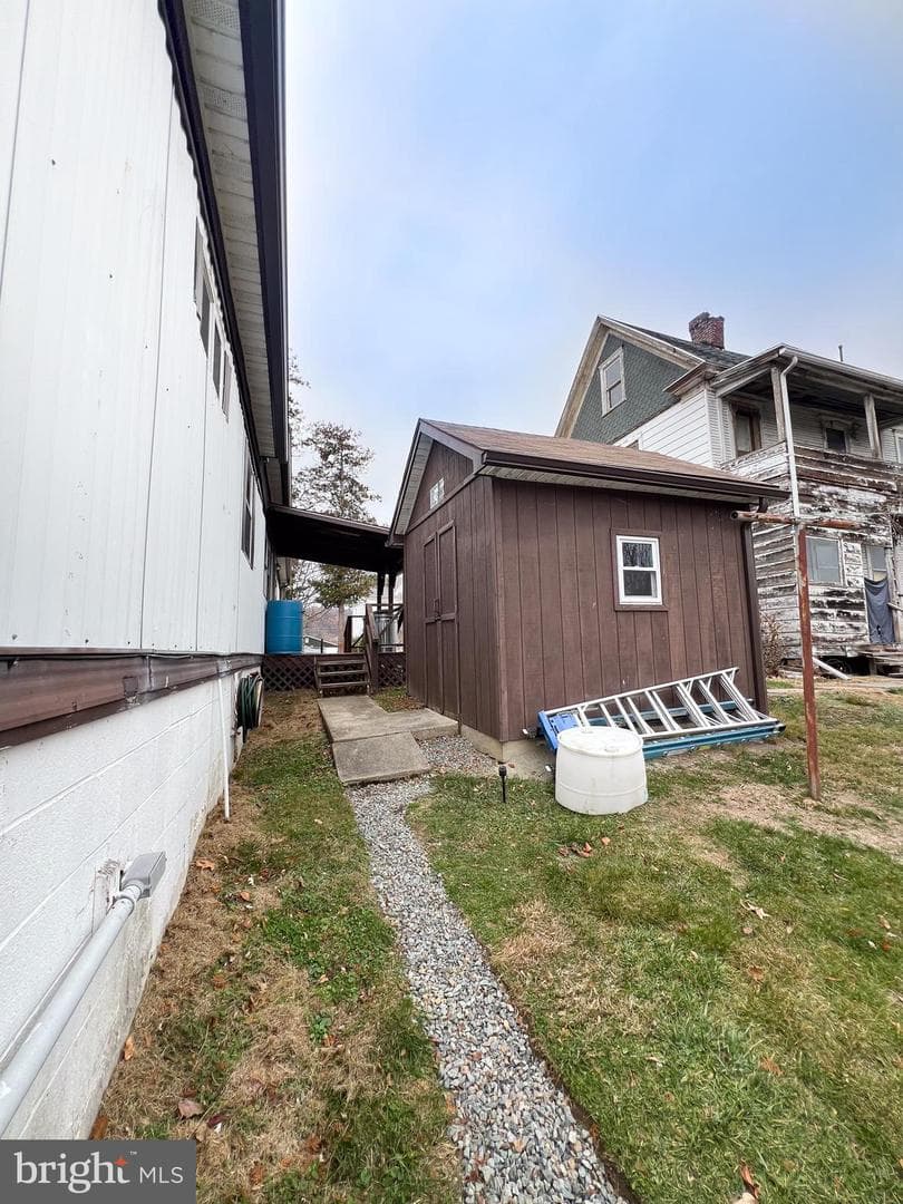 525 Highland Ave photo 40