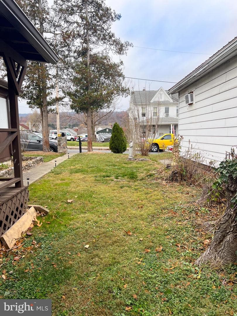 525 Highland Ave photo 46