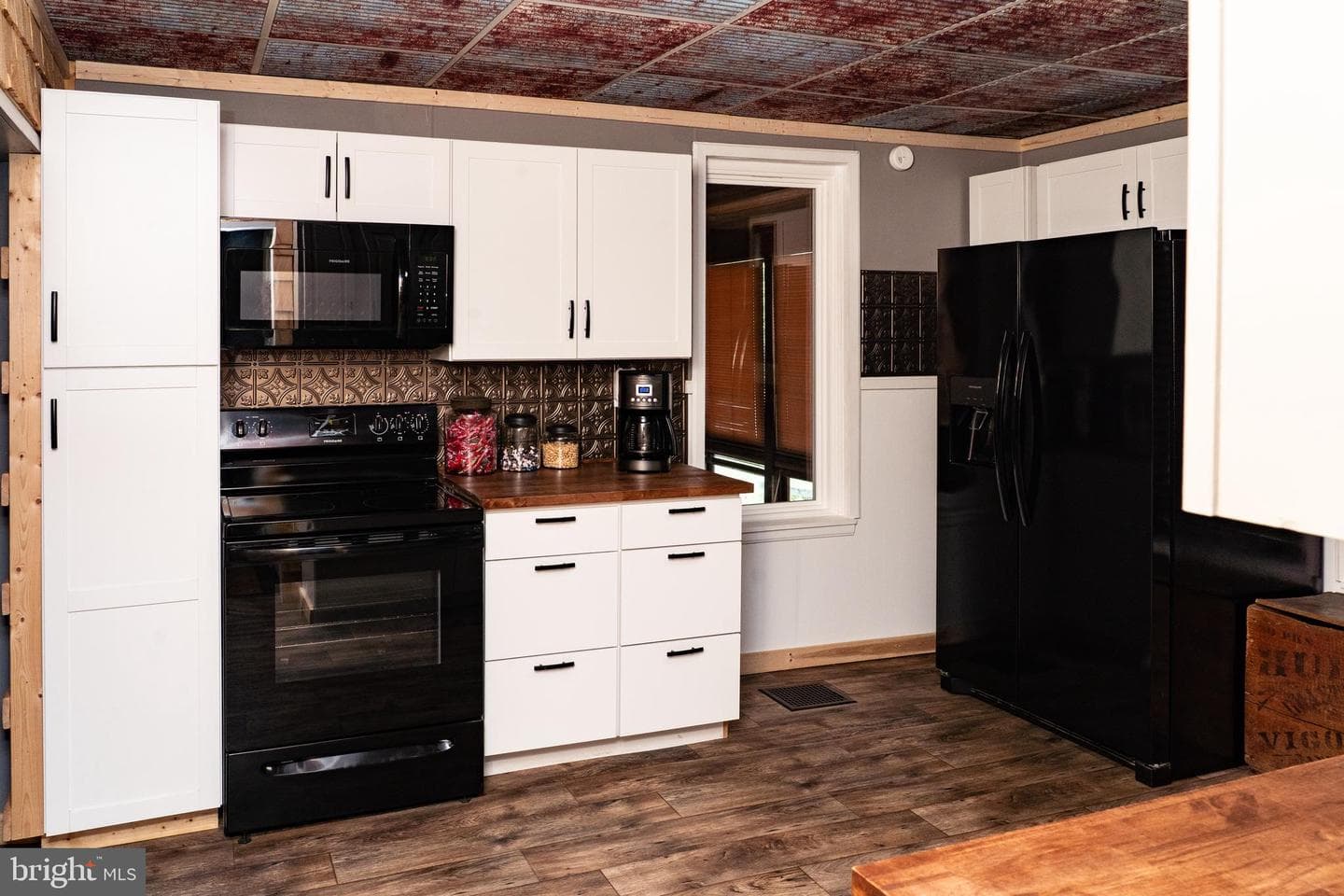 420 Locust Street photo 19
