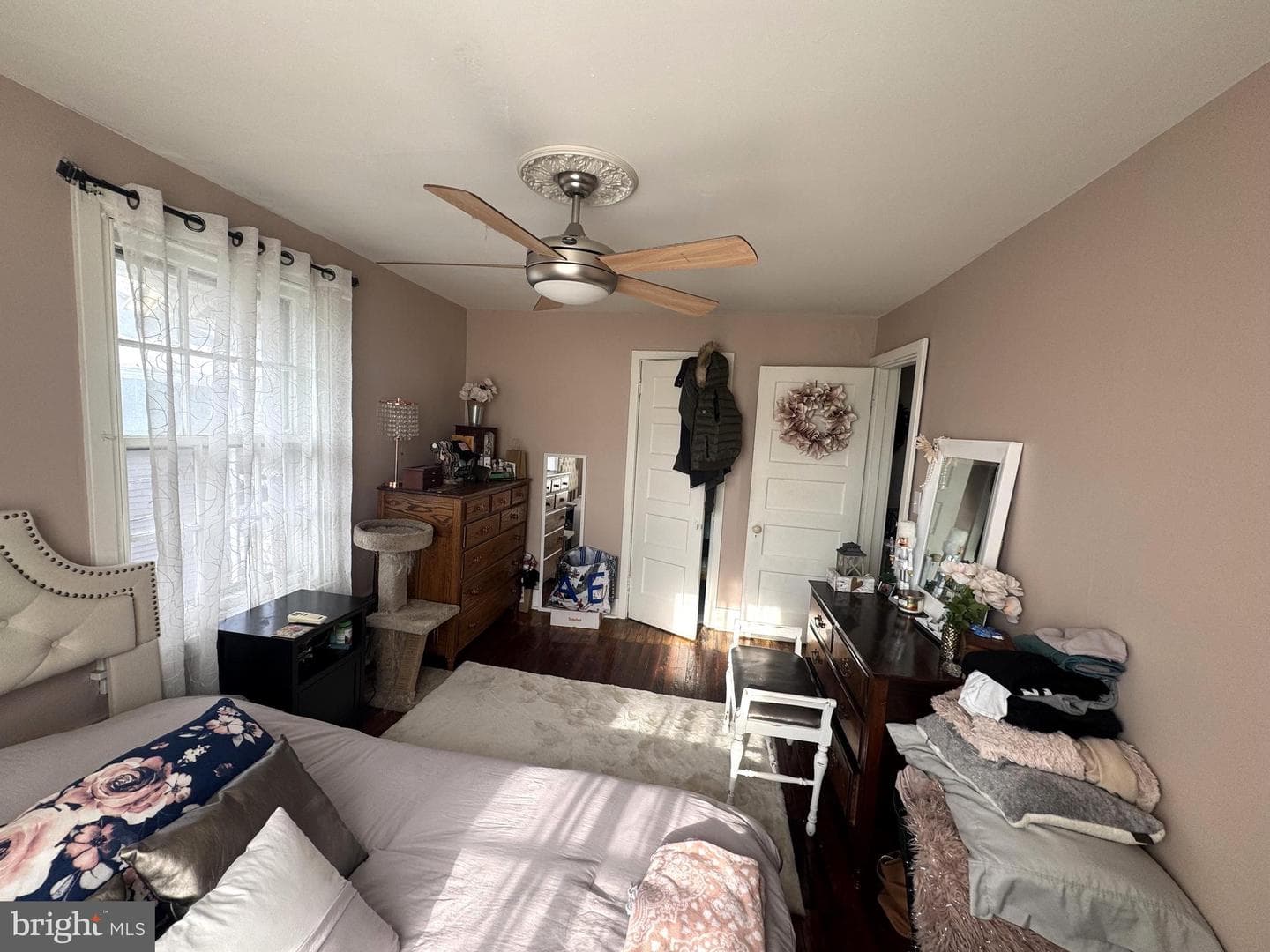 224 7th Ave photo 18
