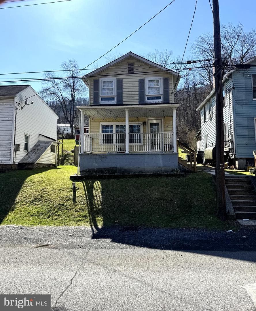 316 W Railroad Street photo 2