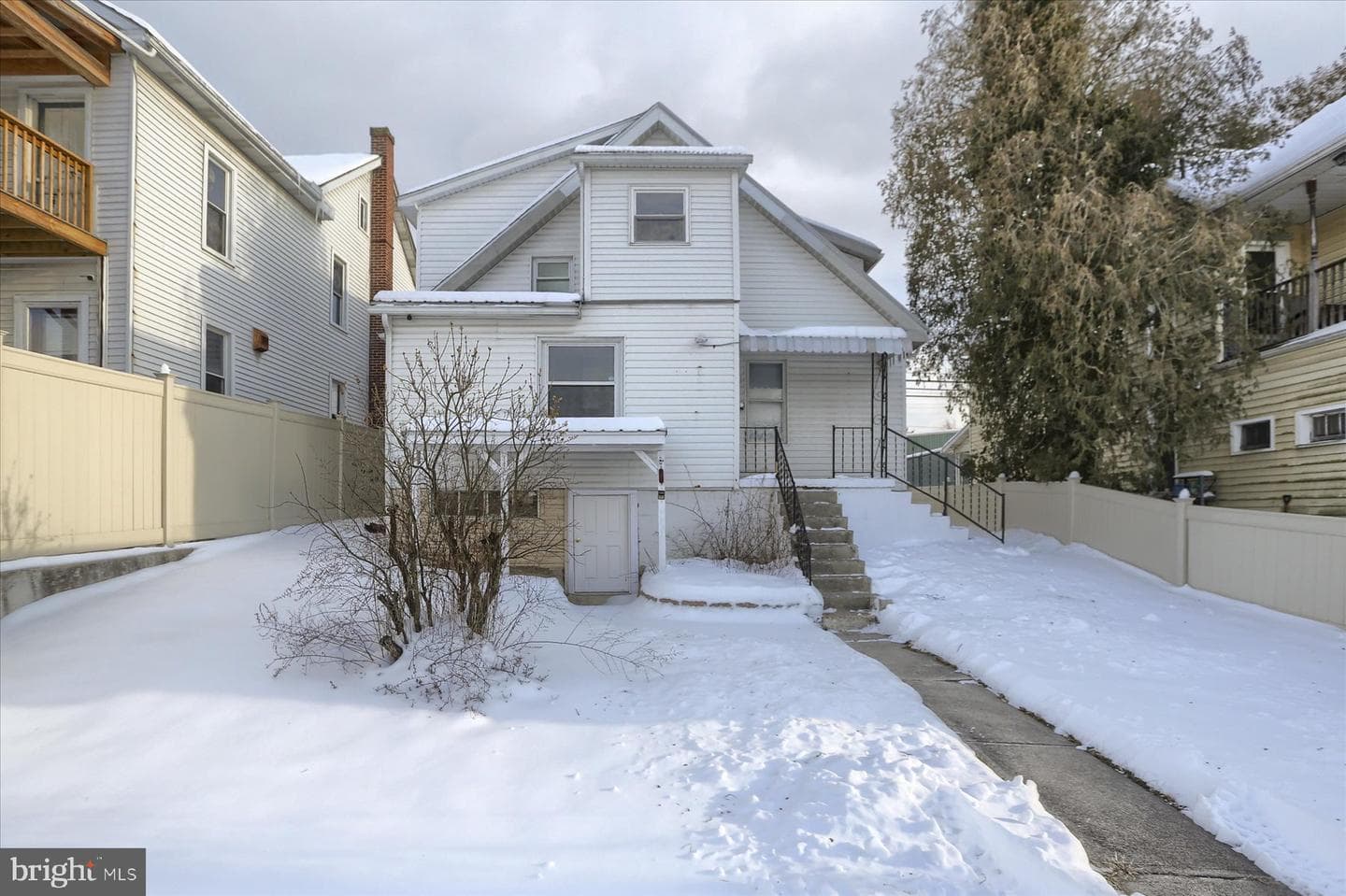 425 E Walnut Street photo 34
