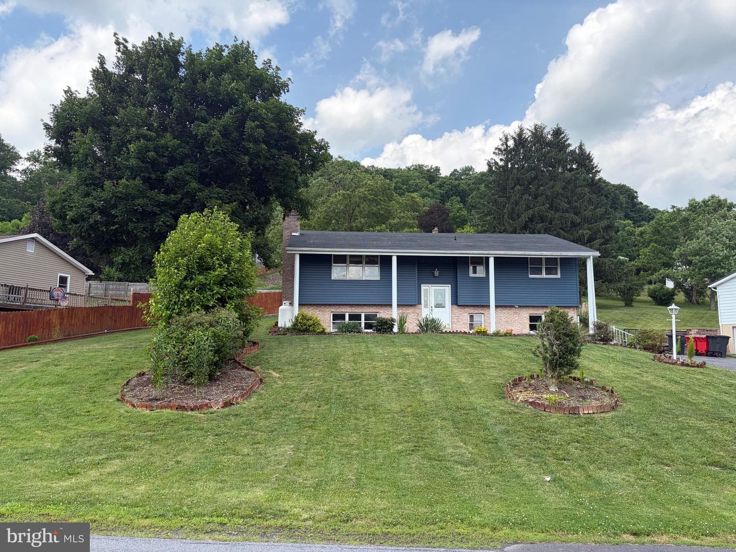 545 Summit Drive, Lewistown