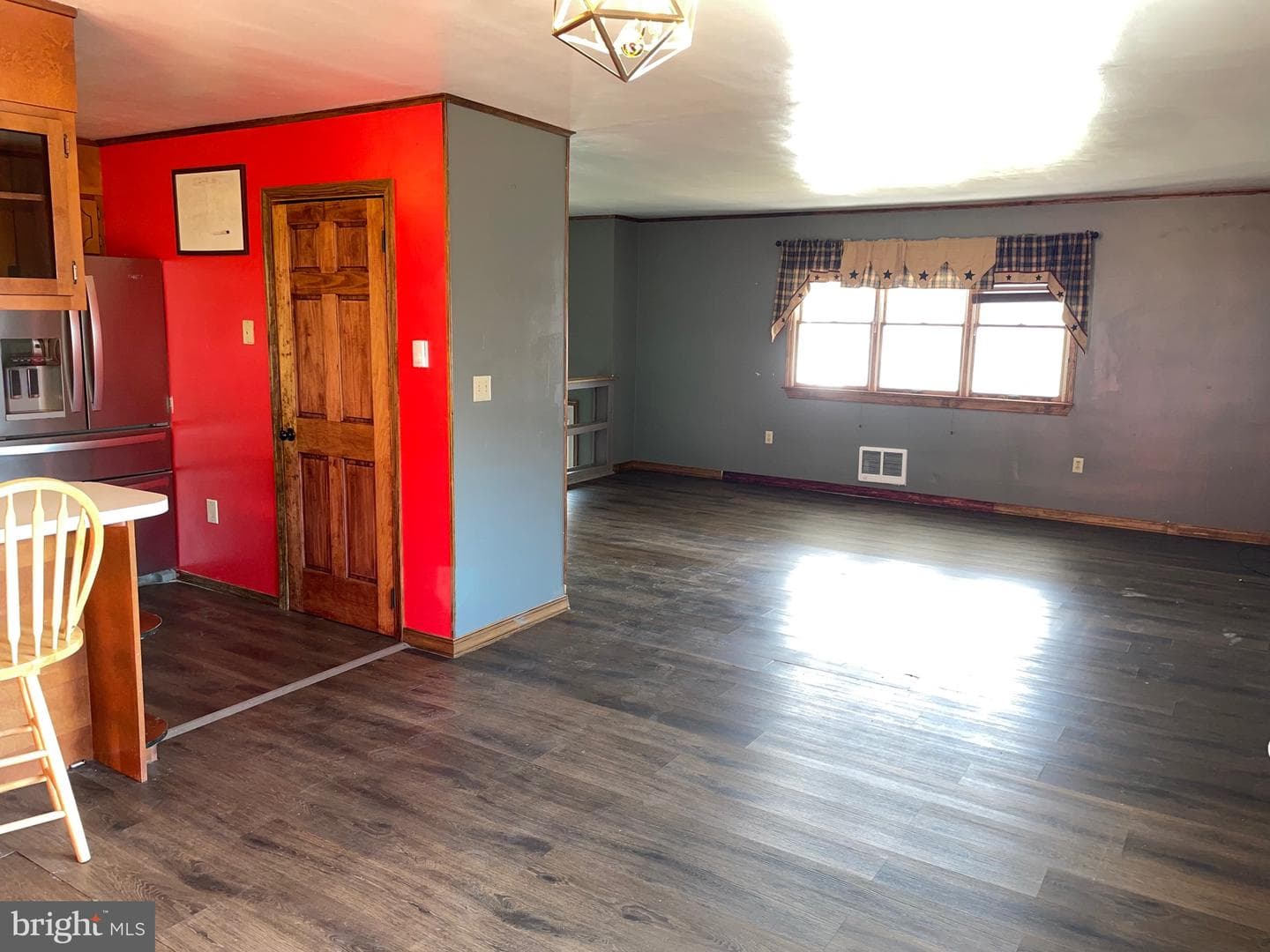 545 Summit Drive photo 10