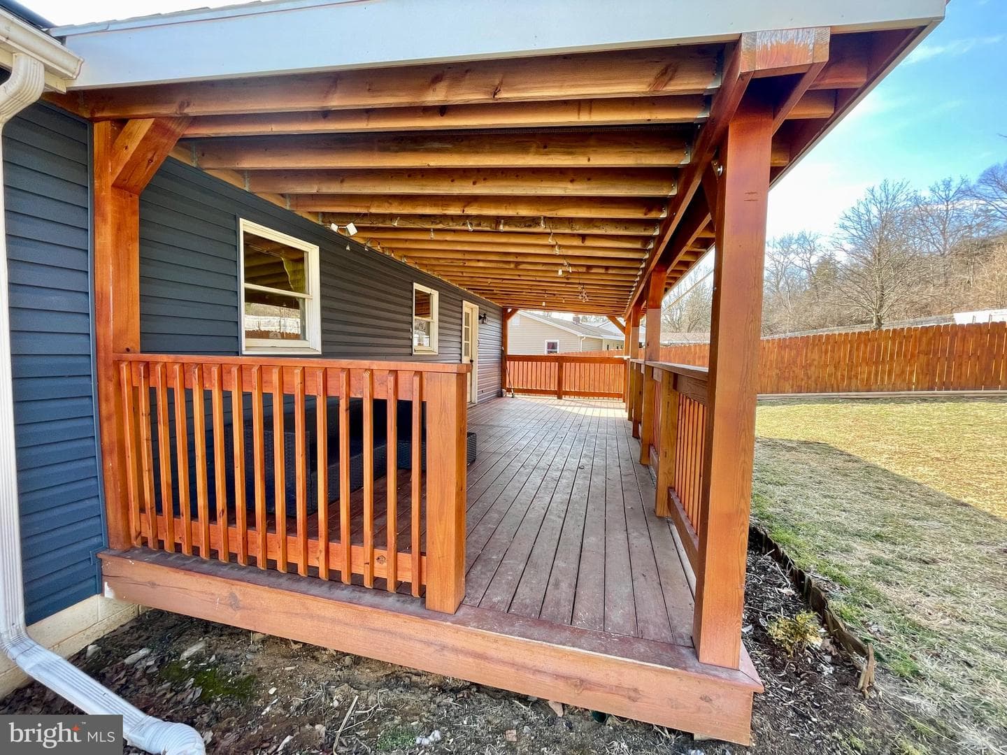 545 Summit Drive photo 25
