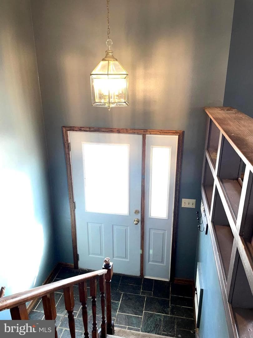 545 Summit Drive photo 4