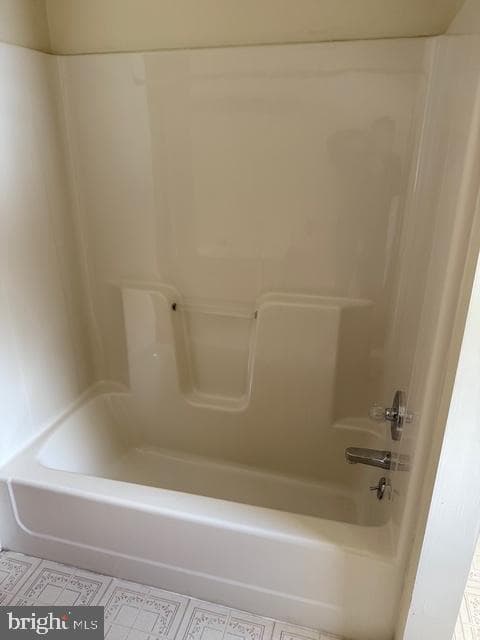 15 Lower Paradise Drive photo 19