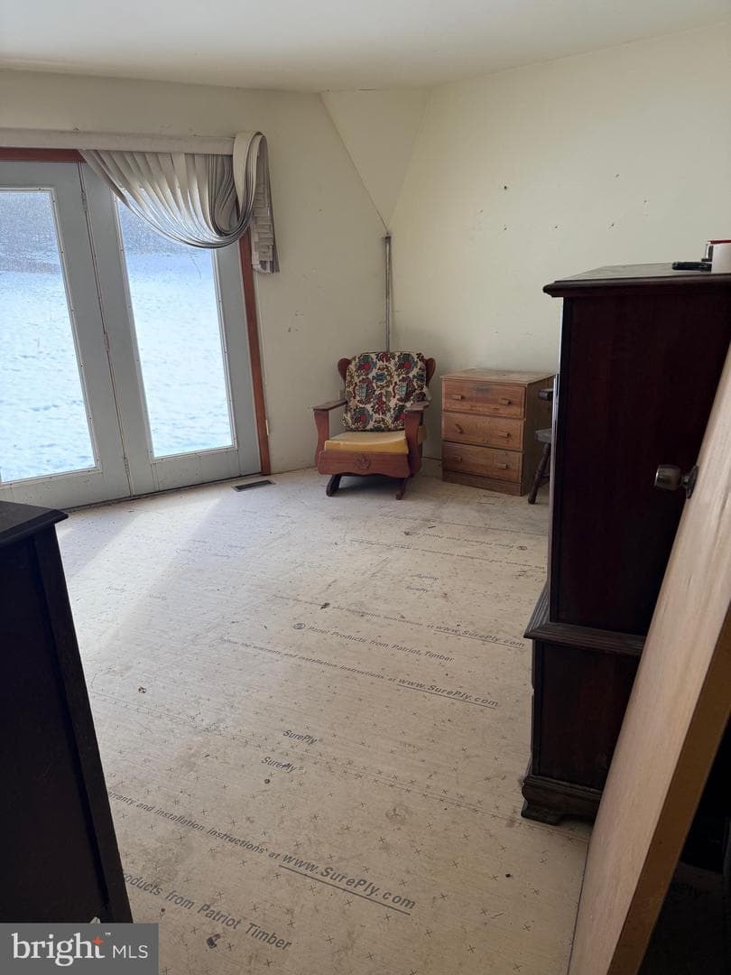 15 Lower Paradise Drive photo 31