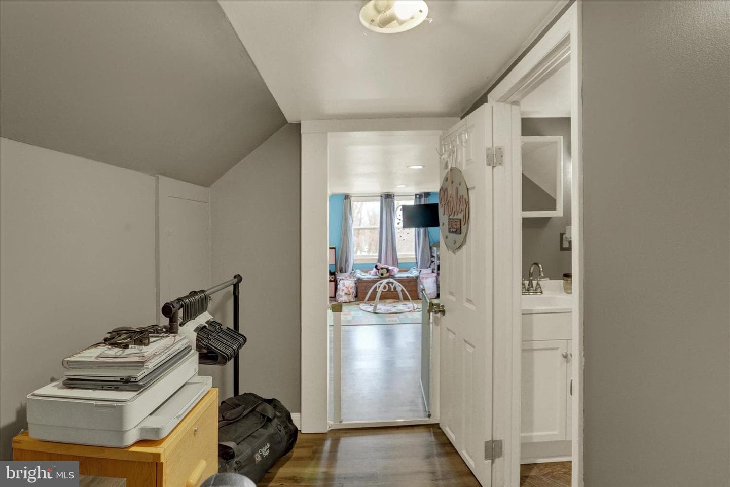 20 Goodman Avenue photo 10
