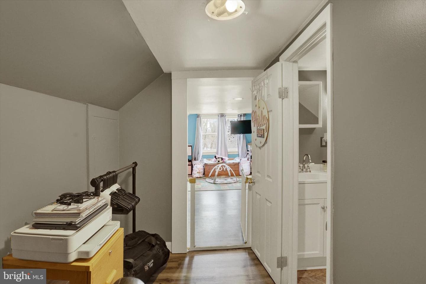 20 Goodman Avenue photo 11
