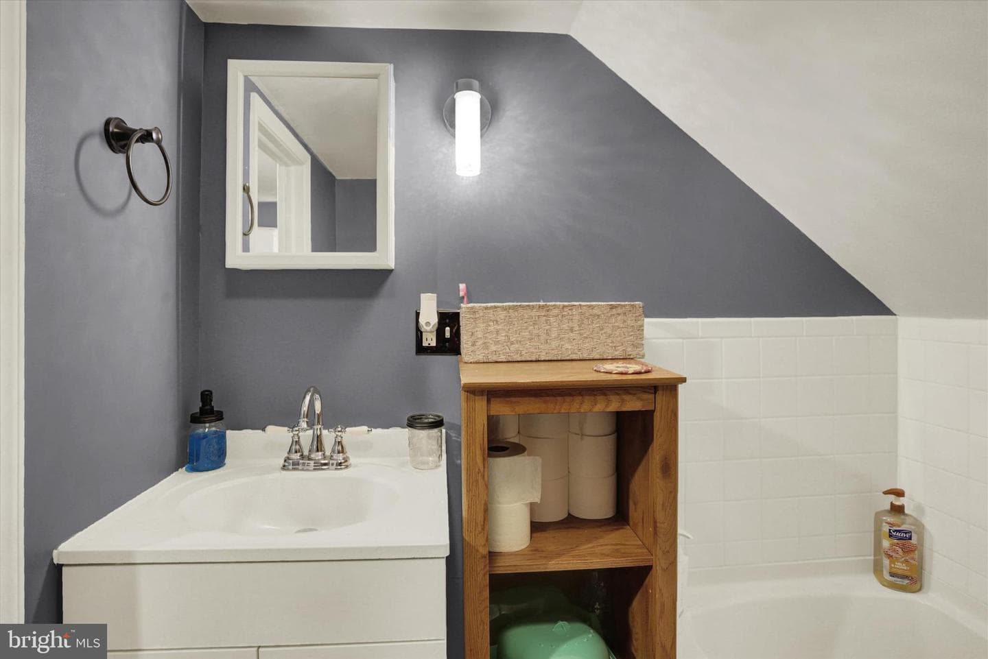 20 Goodman Avenue photo 12