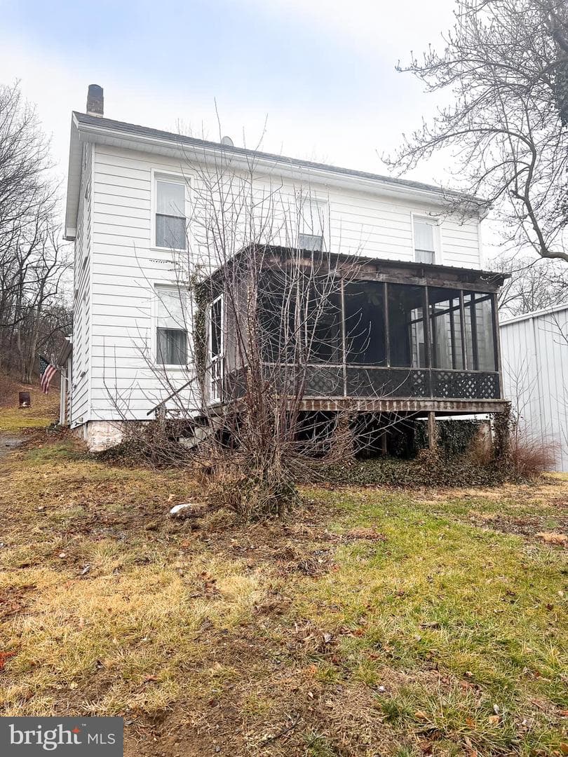 76 Indian Lane