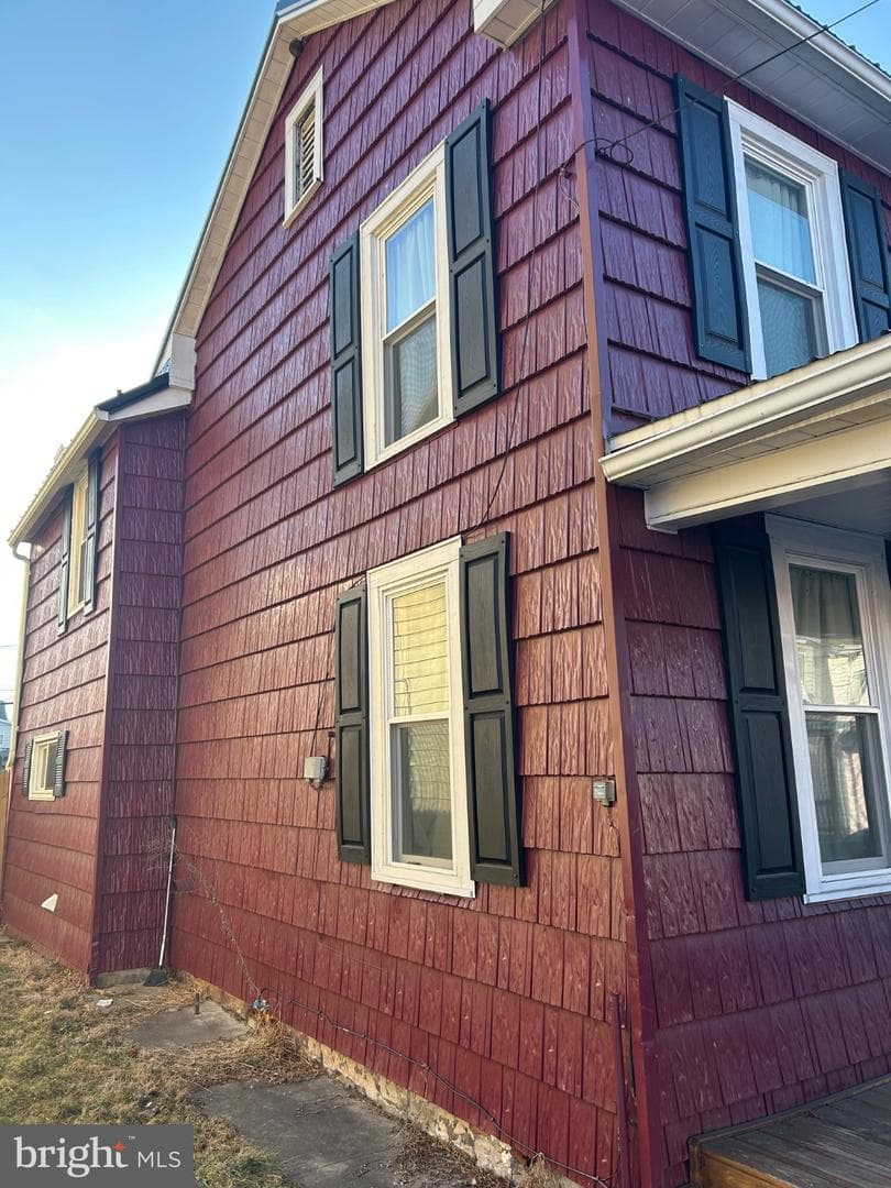 328 S Brown Street photo 5