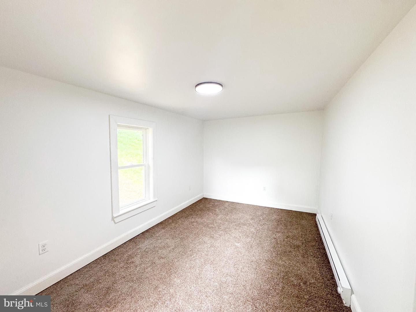 32 S Mann Avenue photo 13