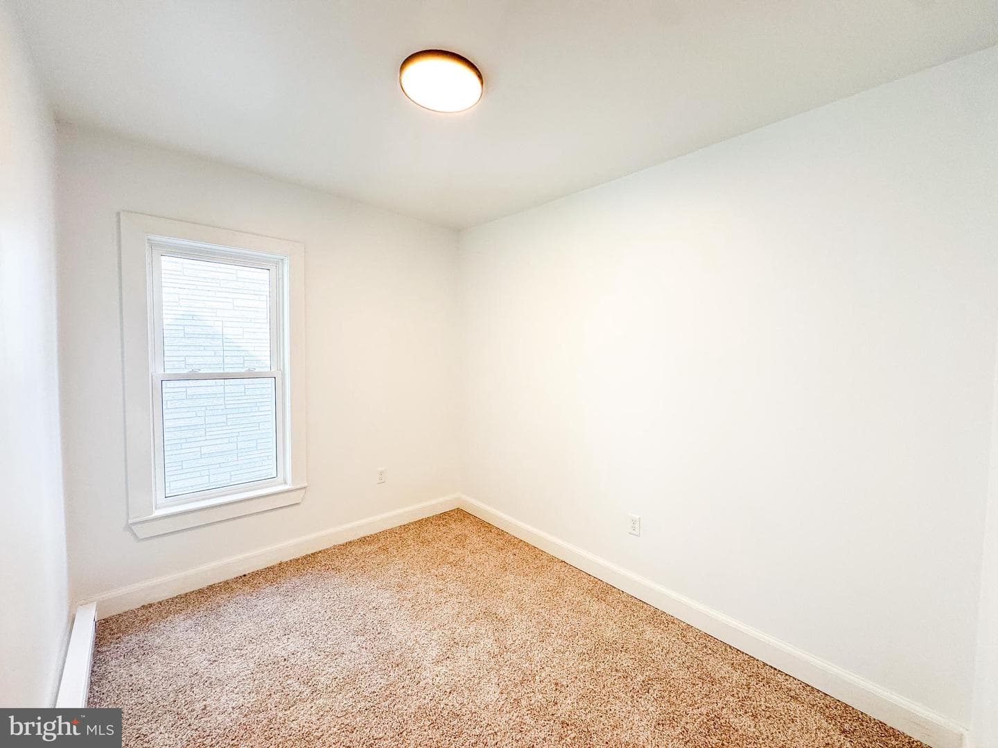 32 S Mann Avenue photo 14
