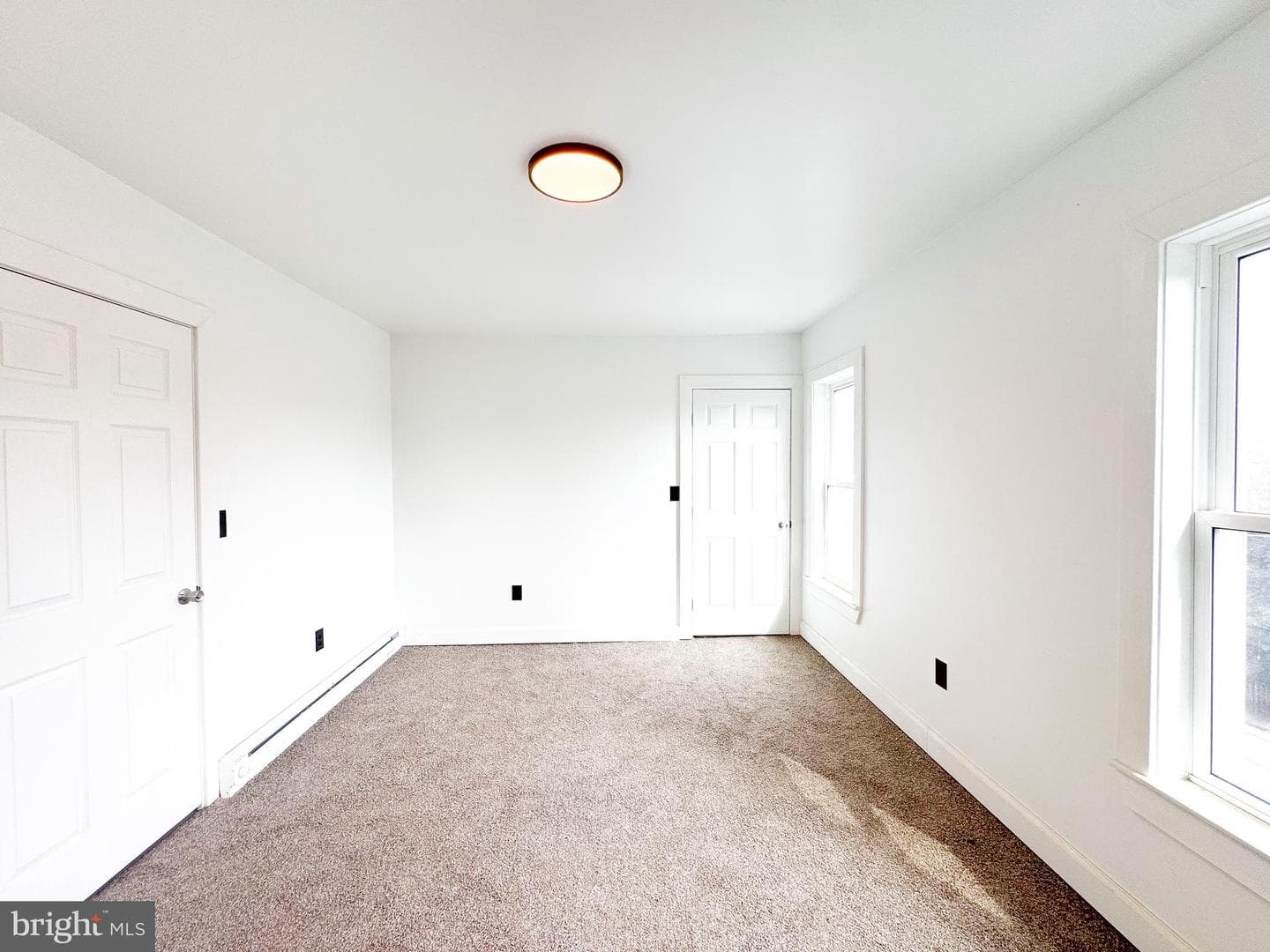 32 S Mann Avenue photo 21