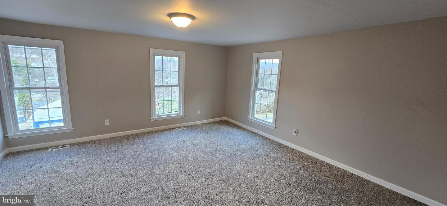314 N Main Street photo 9