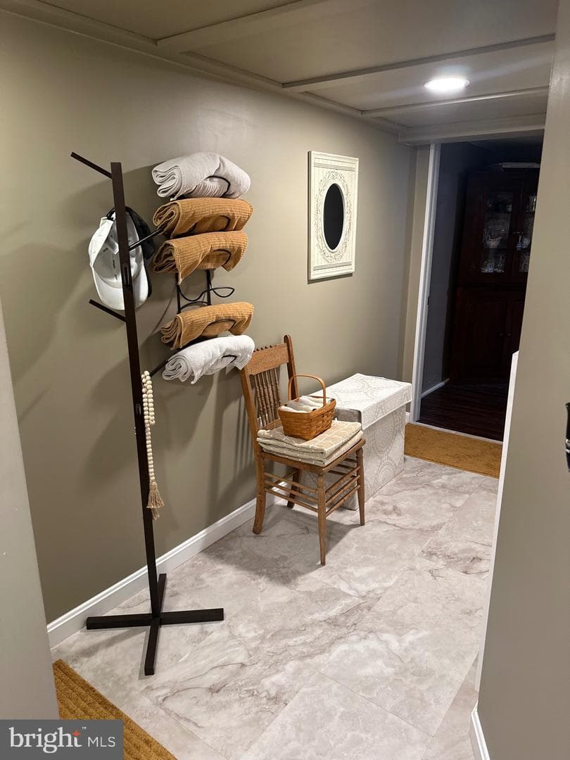 10 Winding Way photo 42