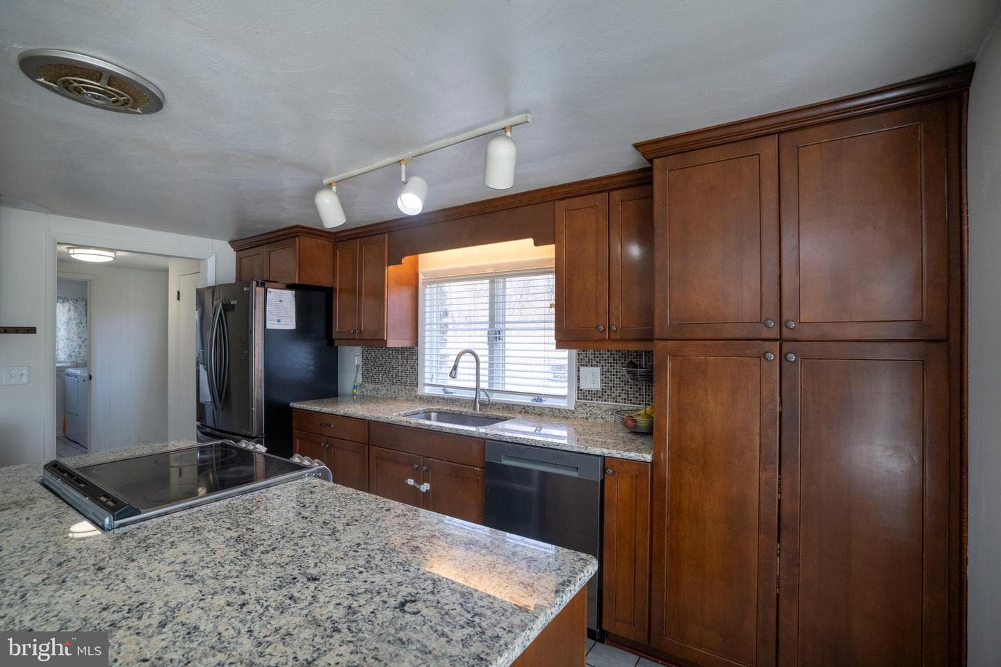 17 Sunset Road photo 11