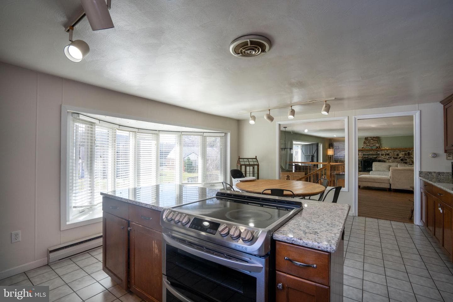 17 Sunset Road photo 14