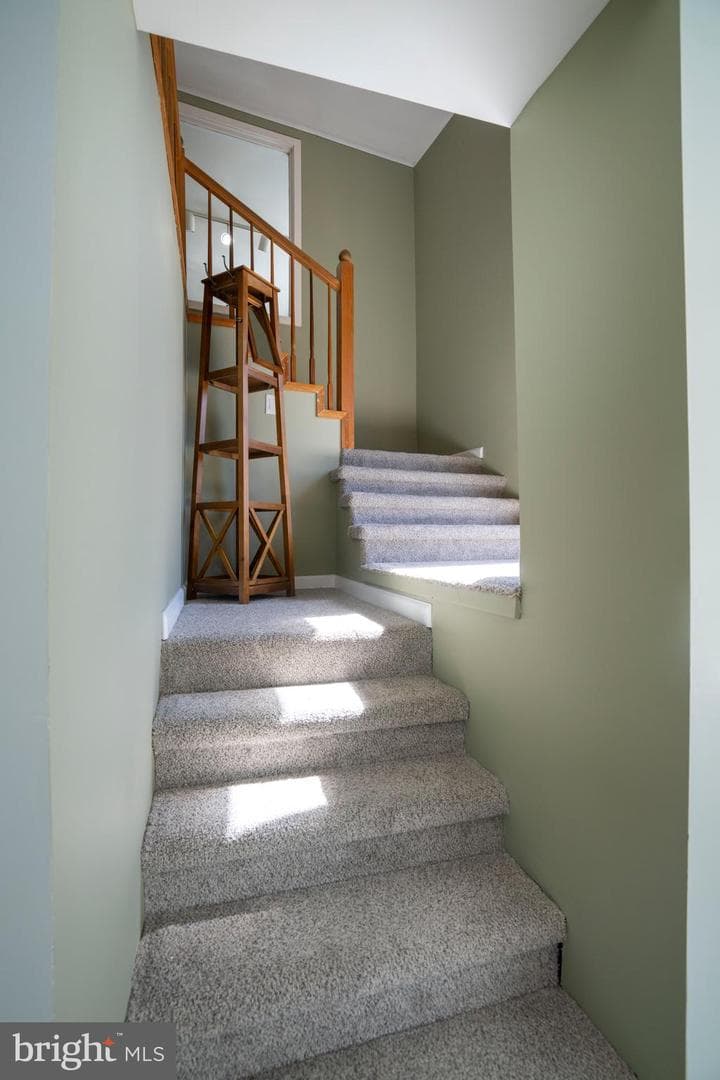 17 Sunset Road photo 30