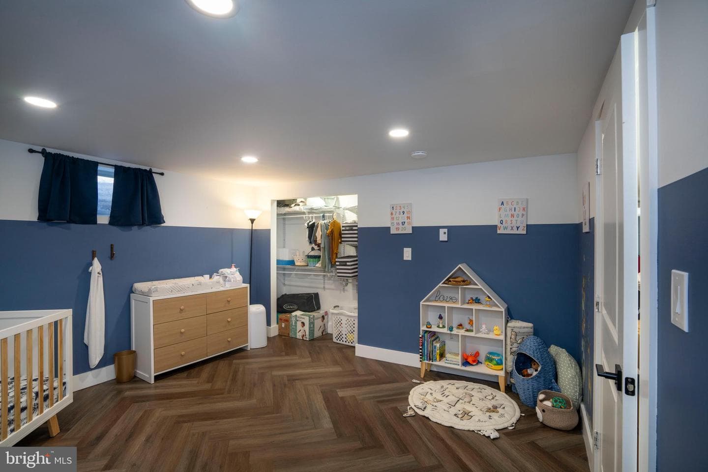 17 Sunset Road photo 35