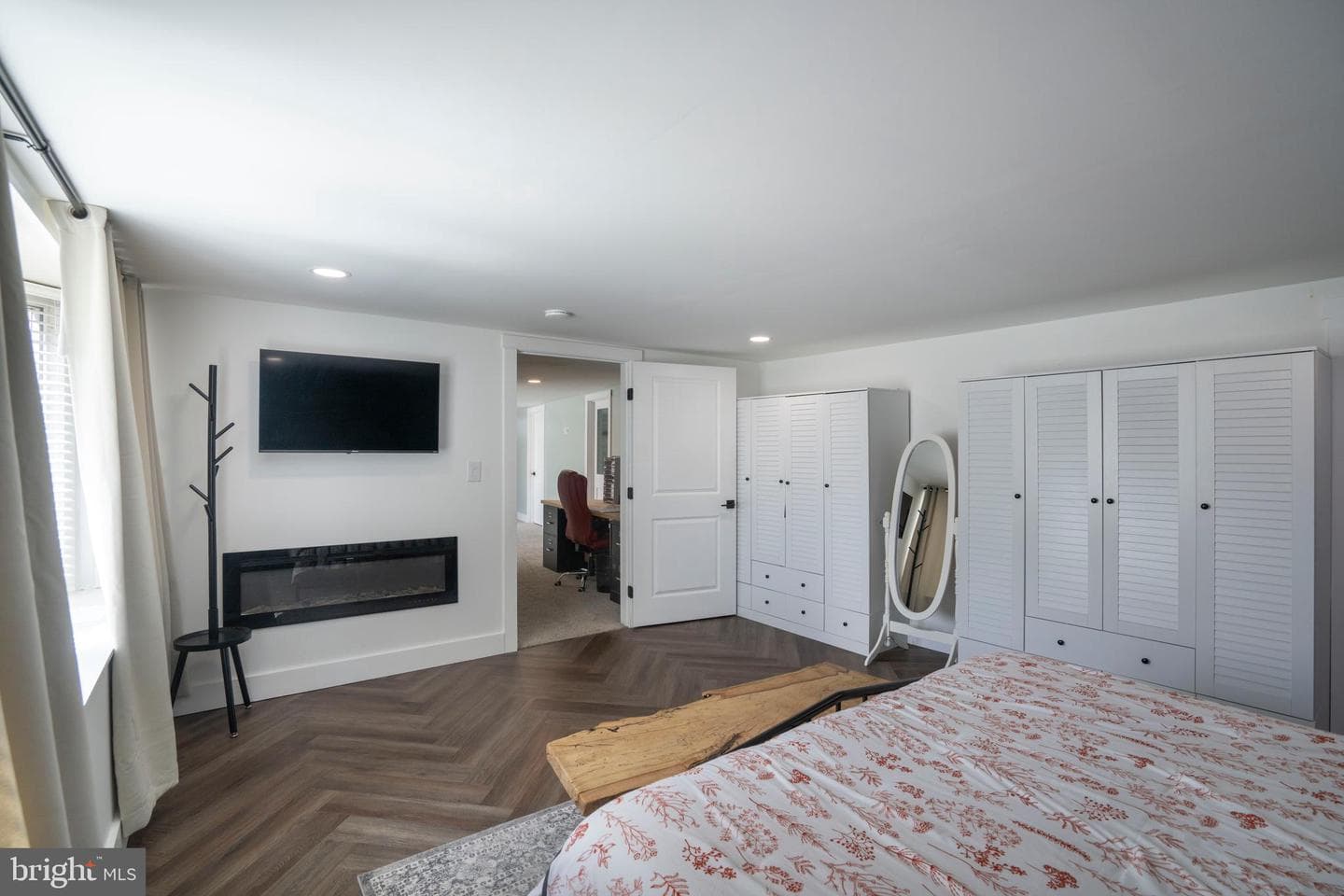 17 Sunset Road photo 44