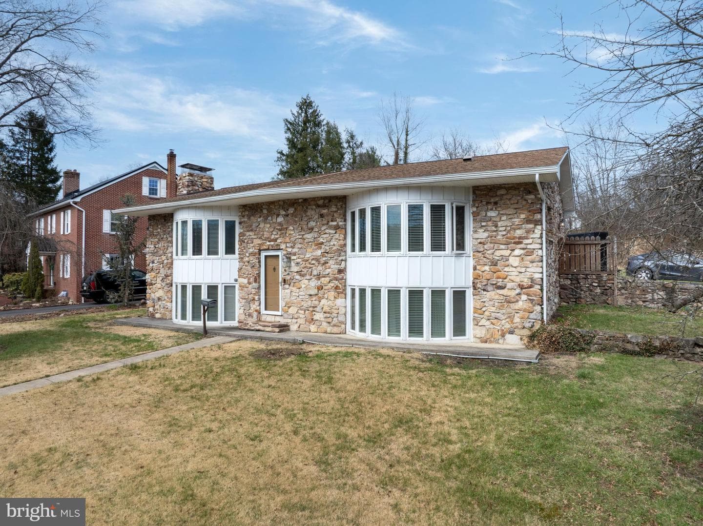 17 Sunset Road photo 53