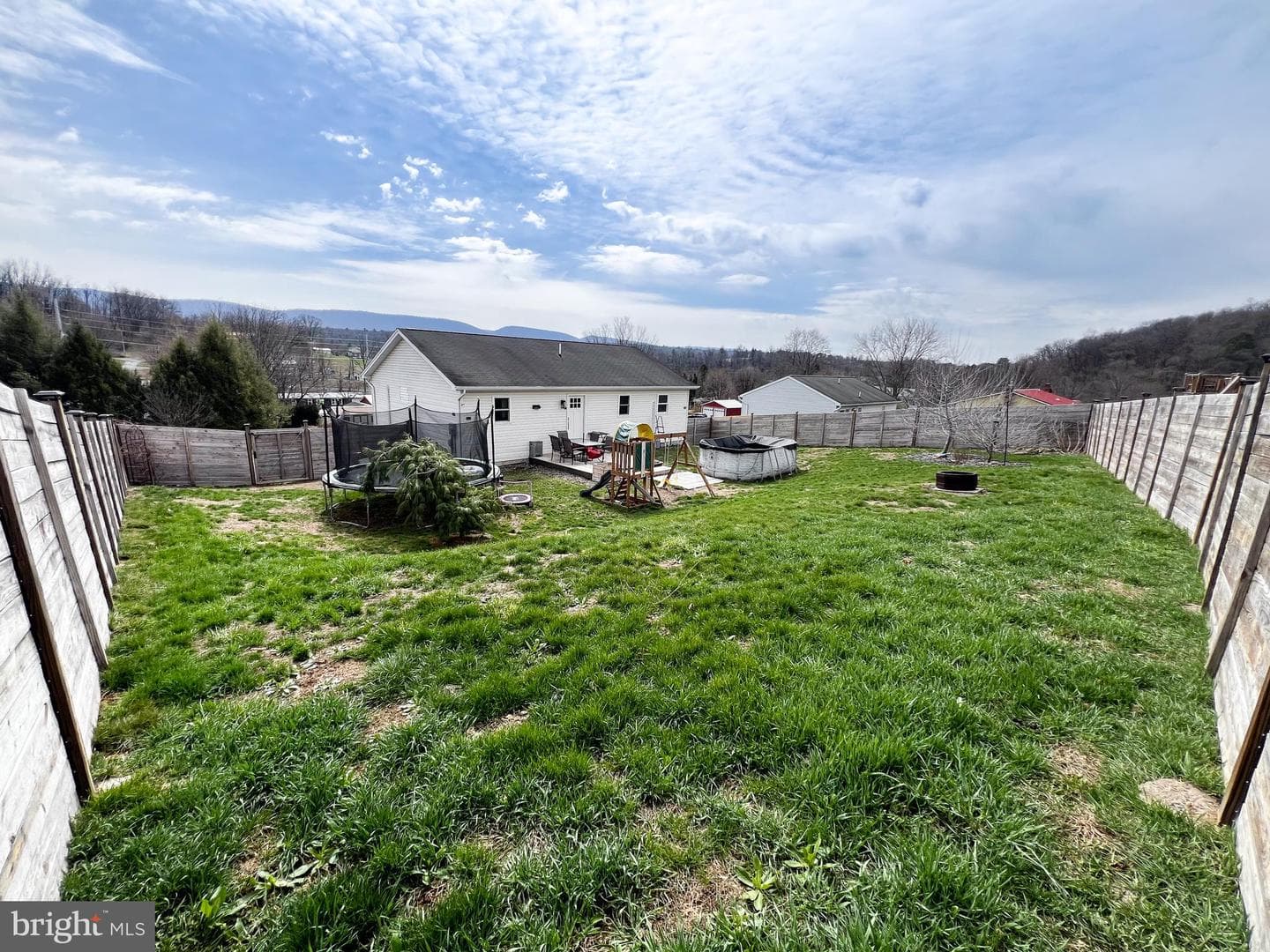 15 Birch Drive photo 4
