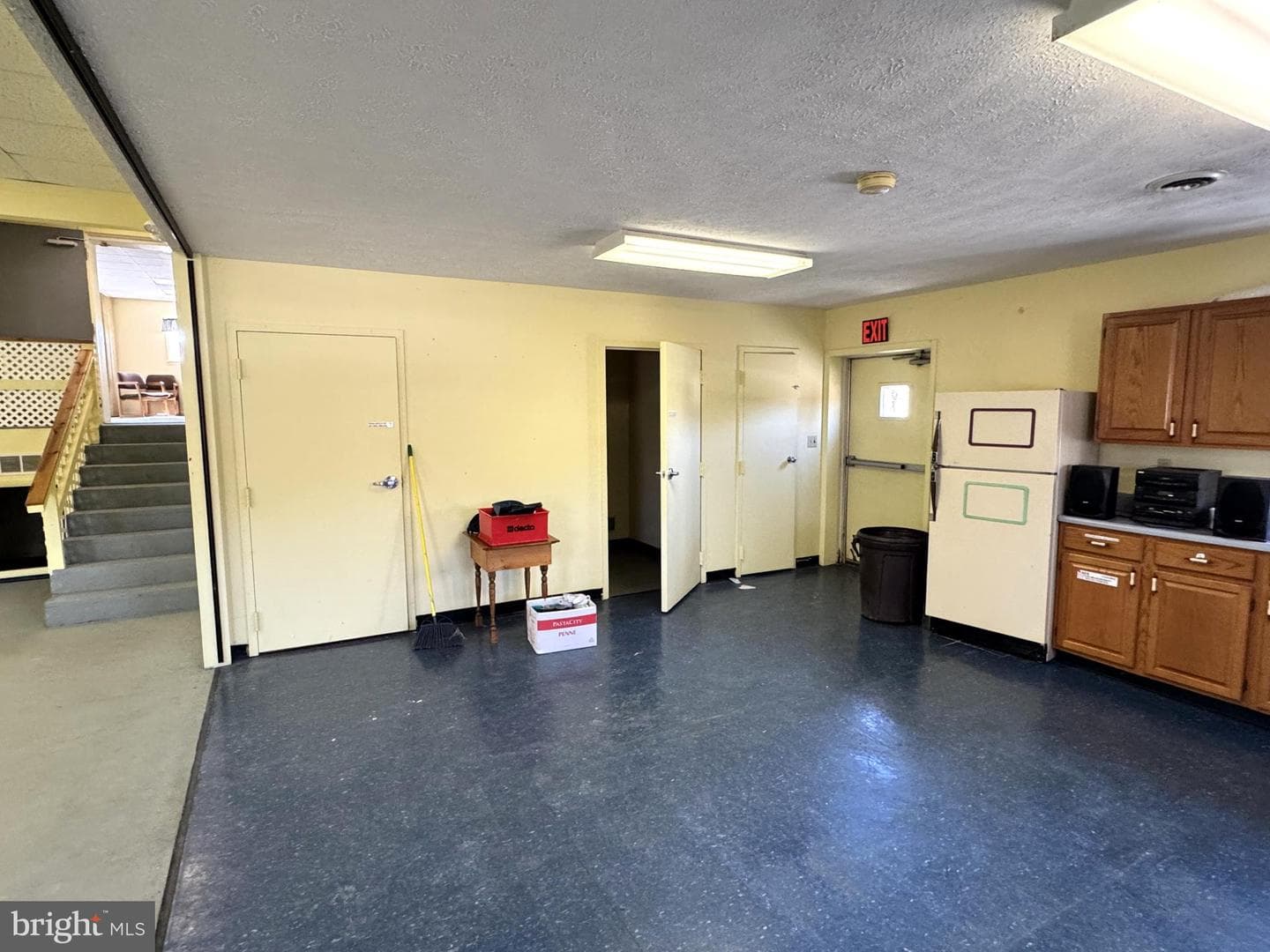 401 Yale Street photo 6