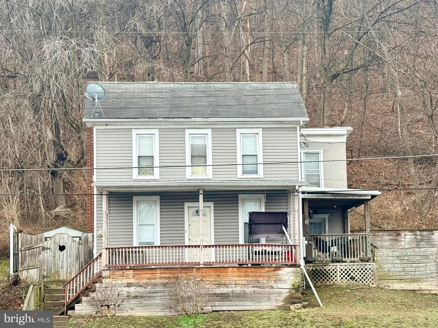 202 S Logan Boulevard photo 1