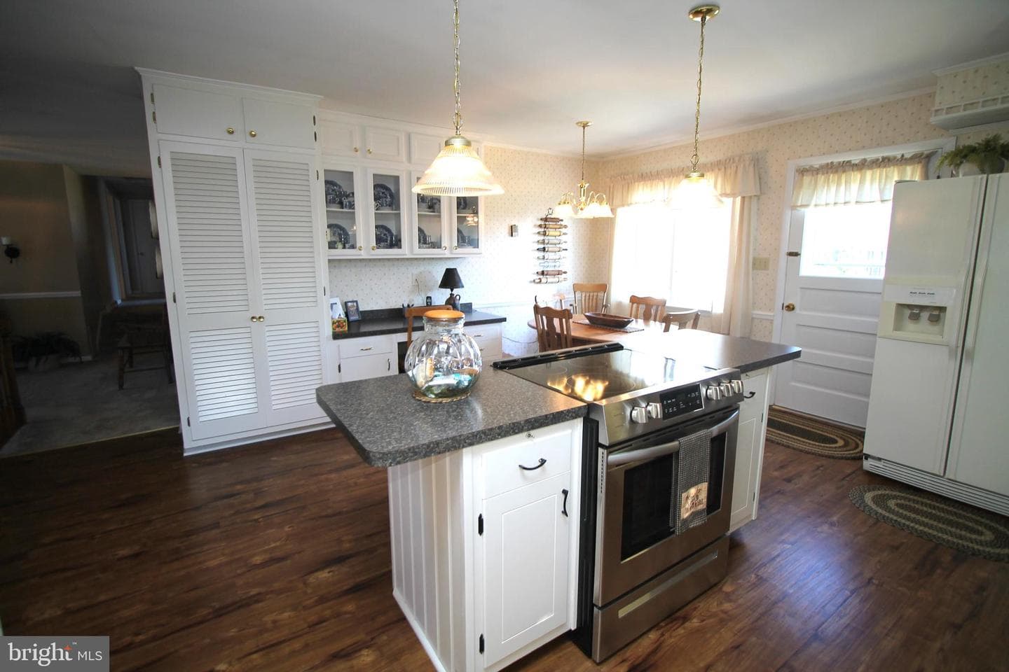 102 Poe Street photo 15
