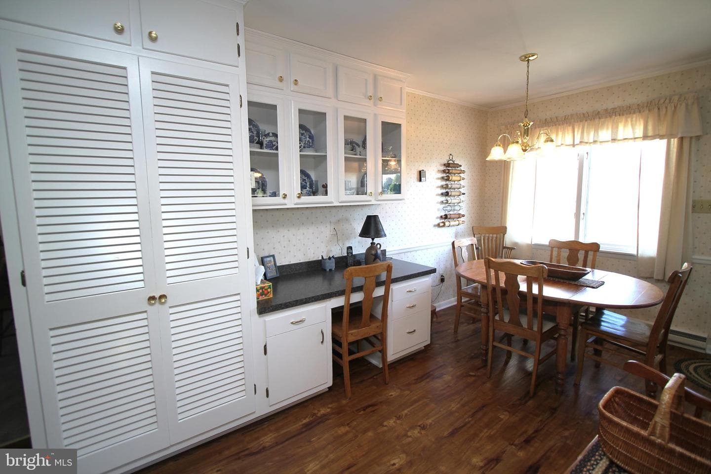 102 Poe Street photo 16