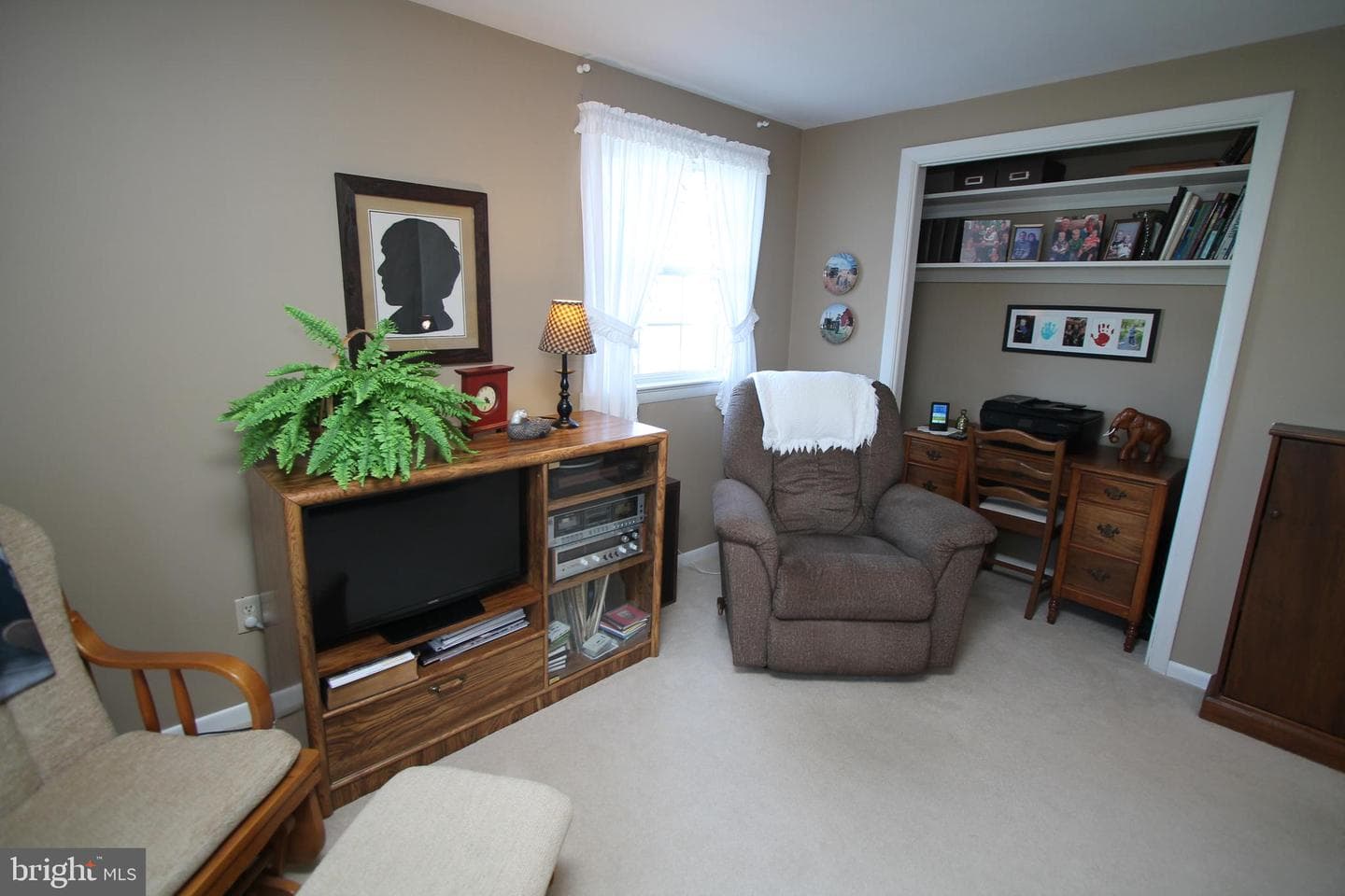 102 Poe Street photo 31